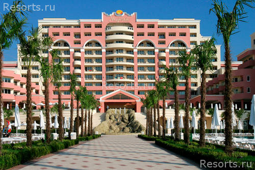 Majestic Hotel & Residence 